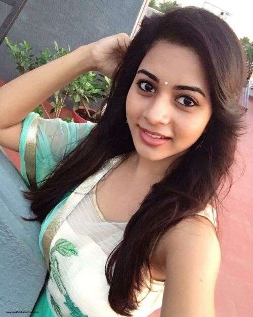 Aarushi College Call Girl in Karol Bagh, Delhi (1)