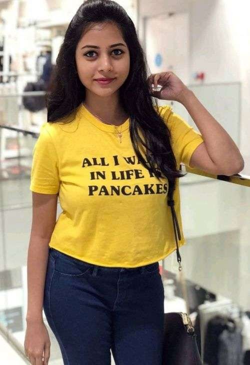 Aarushi College Call Girl in Karol Bagh, Delhi (2)