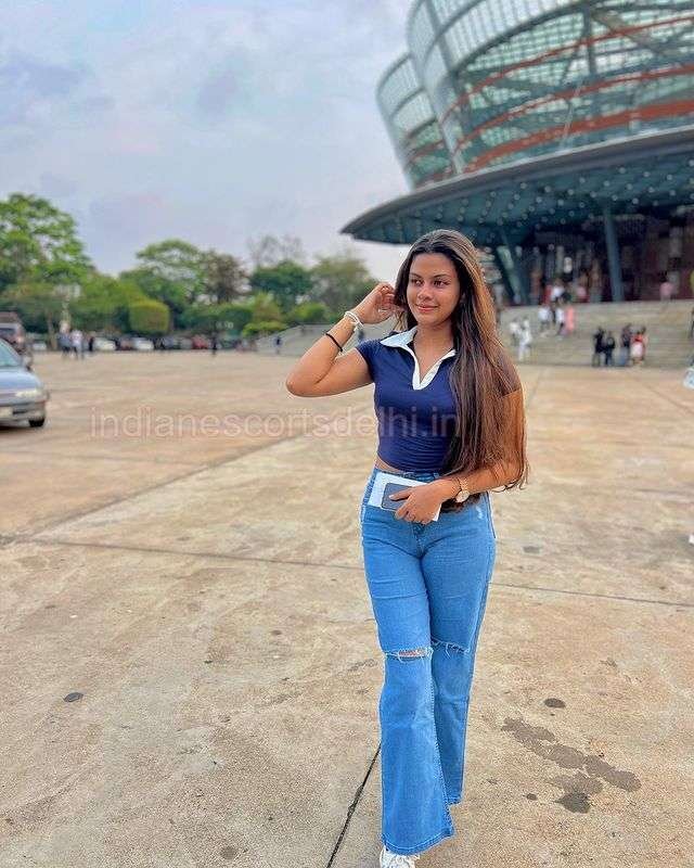Ruchika Indian escort in Delhi (1)