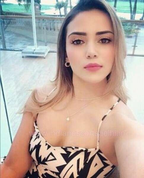 Saanvi Uzbek call girl in Delhi Connaught Place (1)