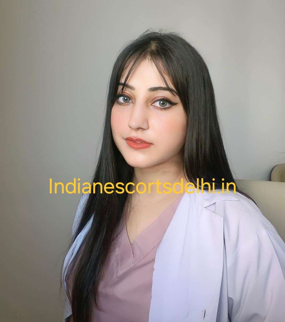 Indian escorts girl in Saket