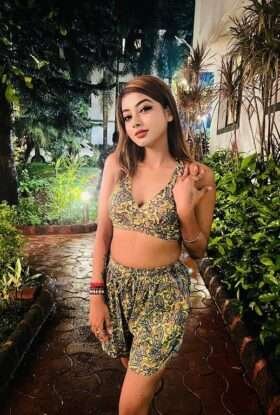 Megha Indian Bhabhi escort in Gurgaon, Delhi NCR (2)