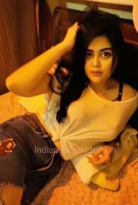 Nisha Indian escort in Gurgaon, Delhi NCR (2)