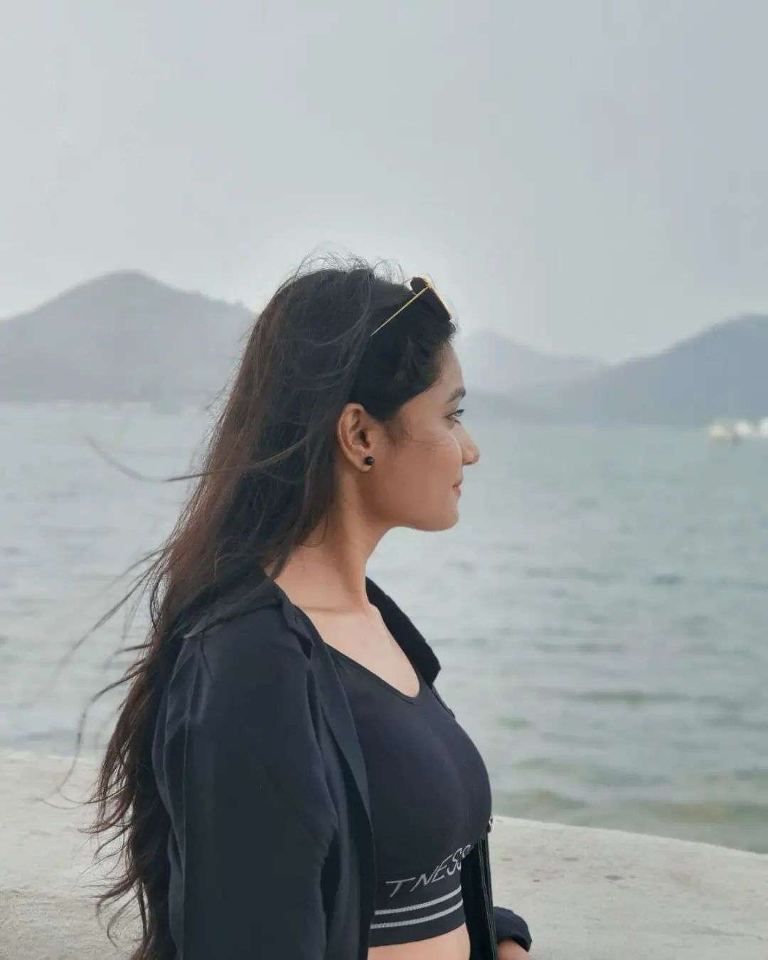 Suhana Indian Dating girl escorts in Delhi (3)