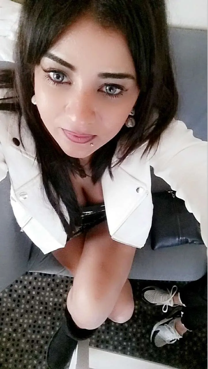 Shweta MILF escort girl in Aerocity Delhi