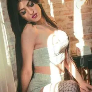 Ravina milf escort in Paharganj (4)