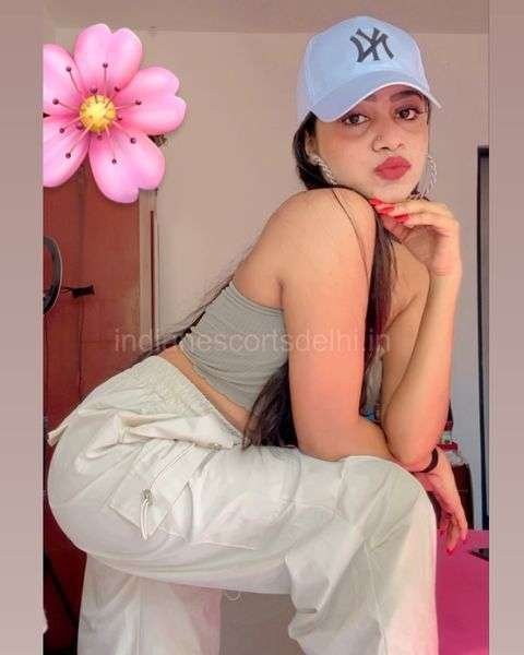 Charu Independent Escort Girl in Hauz Khas (11)