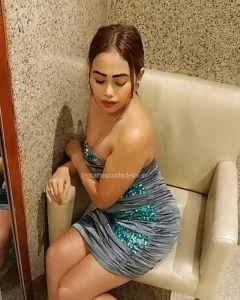 Kelly escort in Gurgaon