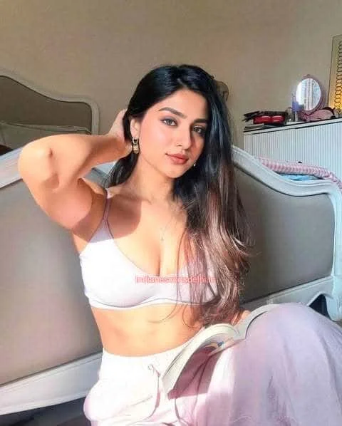 Anjali Indian busty escort in Aerocity, Delhi NCR (2)