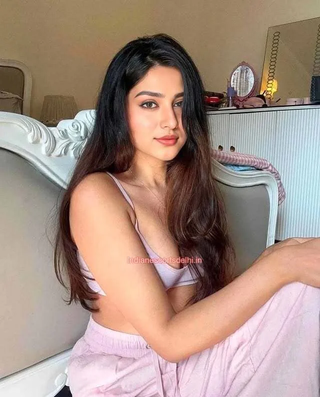 Anjali Indian busty escort in Aerocity, Delhi NCR (3)