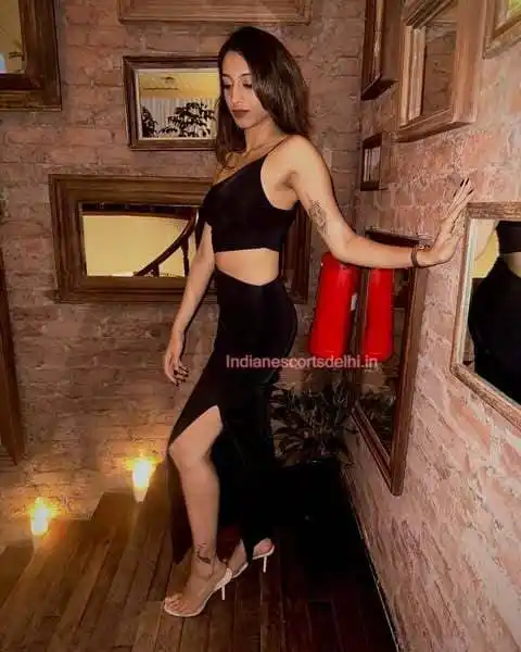 Riya - genuine airhostess escort in Delhi NCR (4)