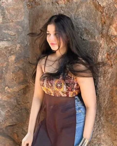Ishani Indian busty escort in Delhi (2)