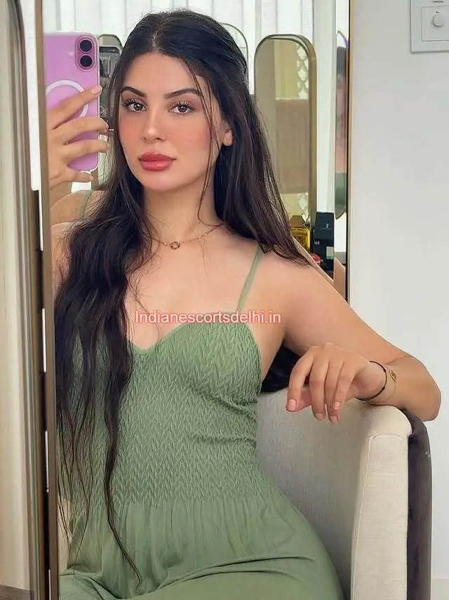 Kanika offer Indian Escort service in Delhi
