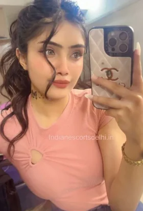 Tanvi Indian college girl escort in Delhi NCR (1)