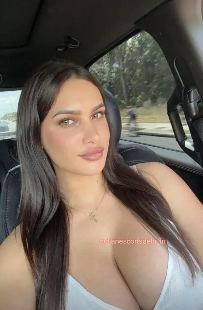 Evgeniya Delhi escort girl