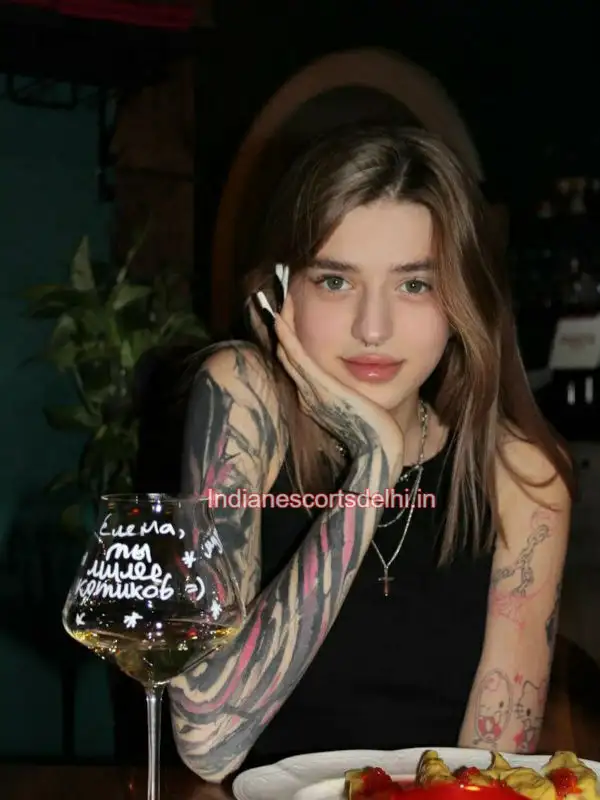 Yulya provide Hyderabad Russian escorts service (1)