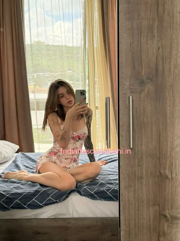 Yulya provide Hyderabad Russian escorts service (2)