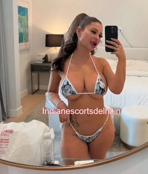 Independent Russian laid in Delhi - Anna (2)