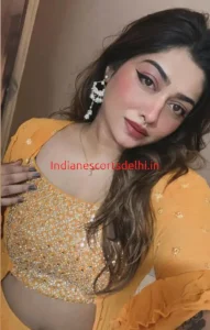 Independent Indian escort in Delhi hotel - Aditi (1)
